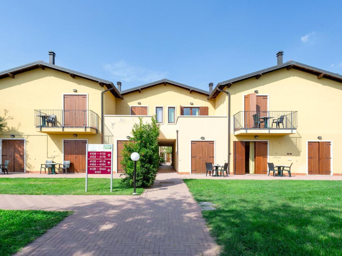 Apartment Eden By Interhome Cavalcaselle Bagian luar foto
