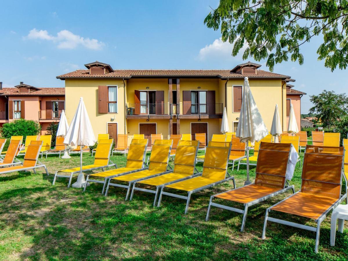 Apartment Eden By Interhome Cavalcaselle Bagian luar foto