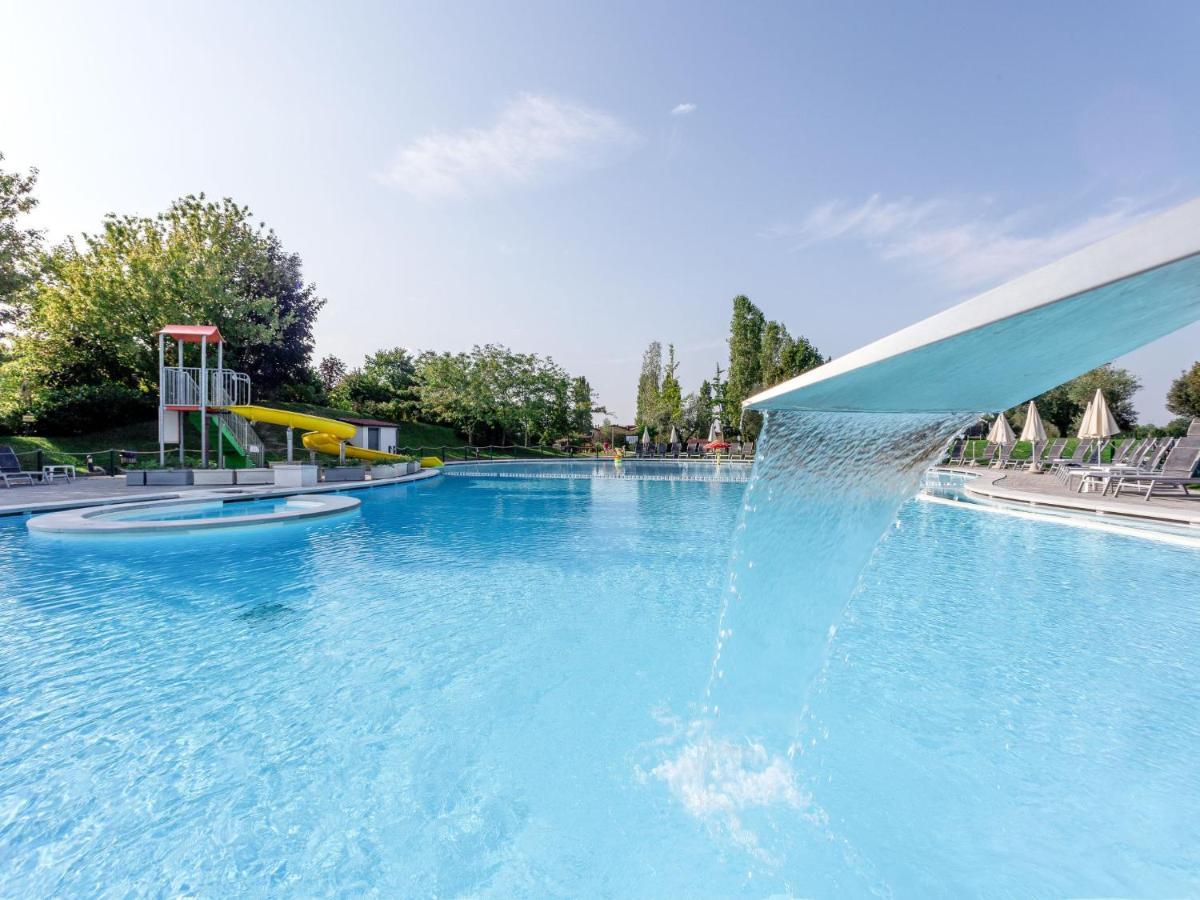 Apartment Eden By Interhome Cavalcaselle Bagian luar foto